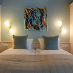 Hotel Kunterbunt In Wuerzburger Innenstadt