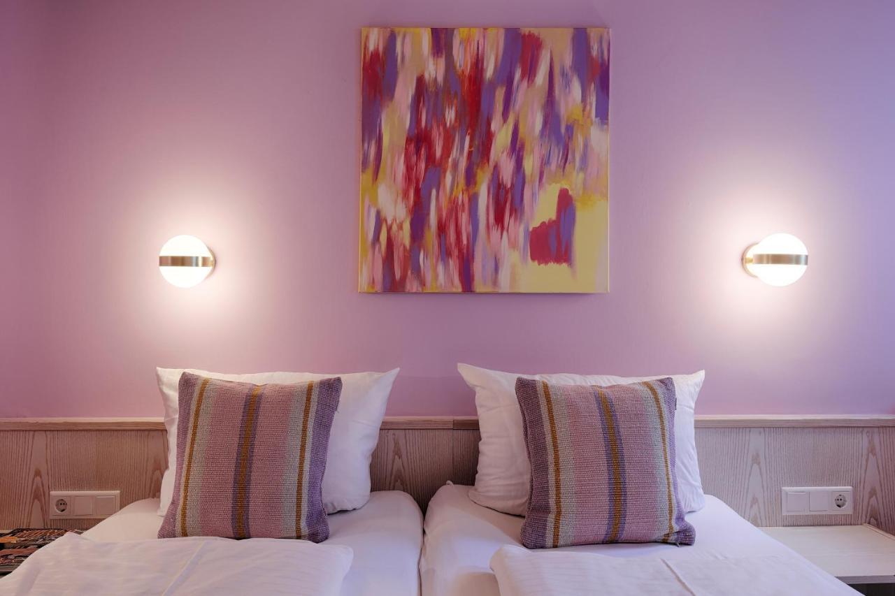 Kunterbunt In Wuerzburger Innenstadt Hotel