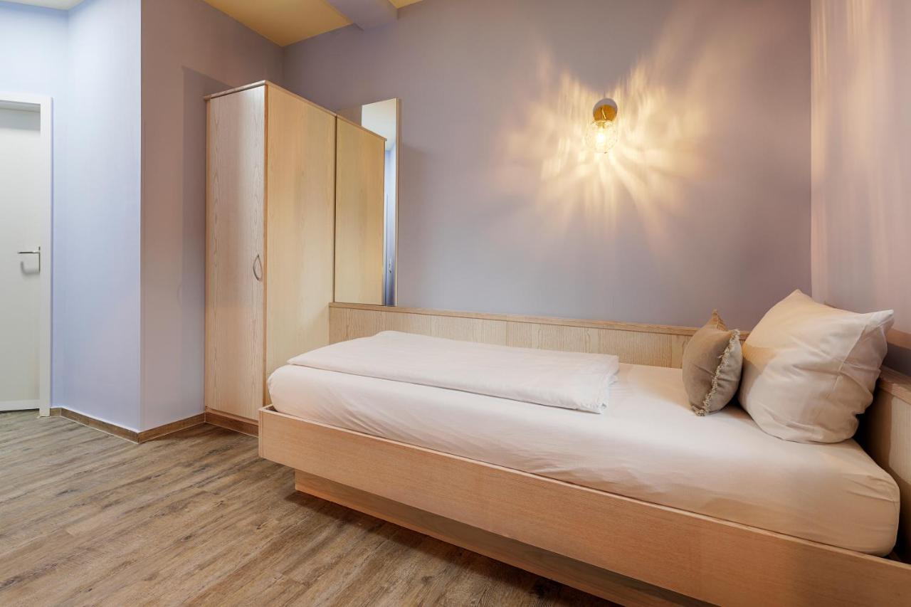 Kunterbunt In Wuerzburger Innenstadt Hotel 3*