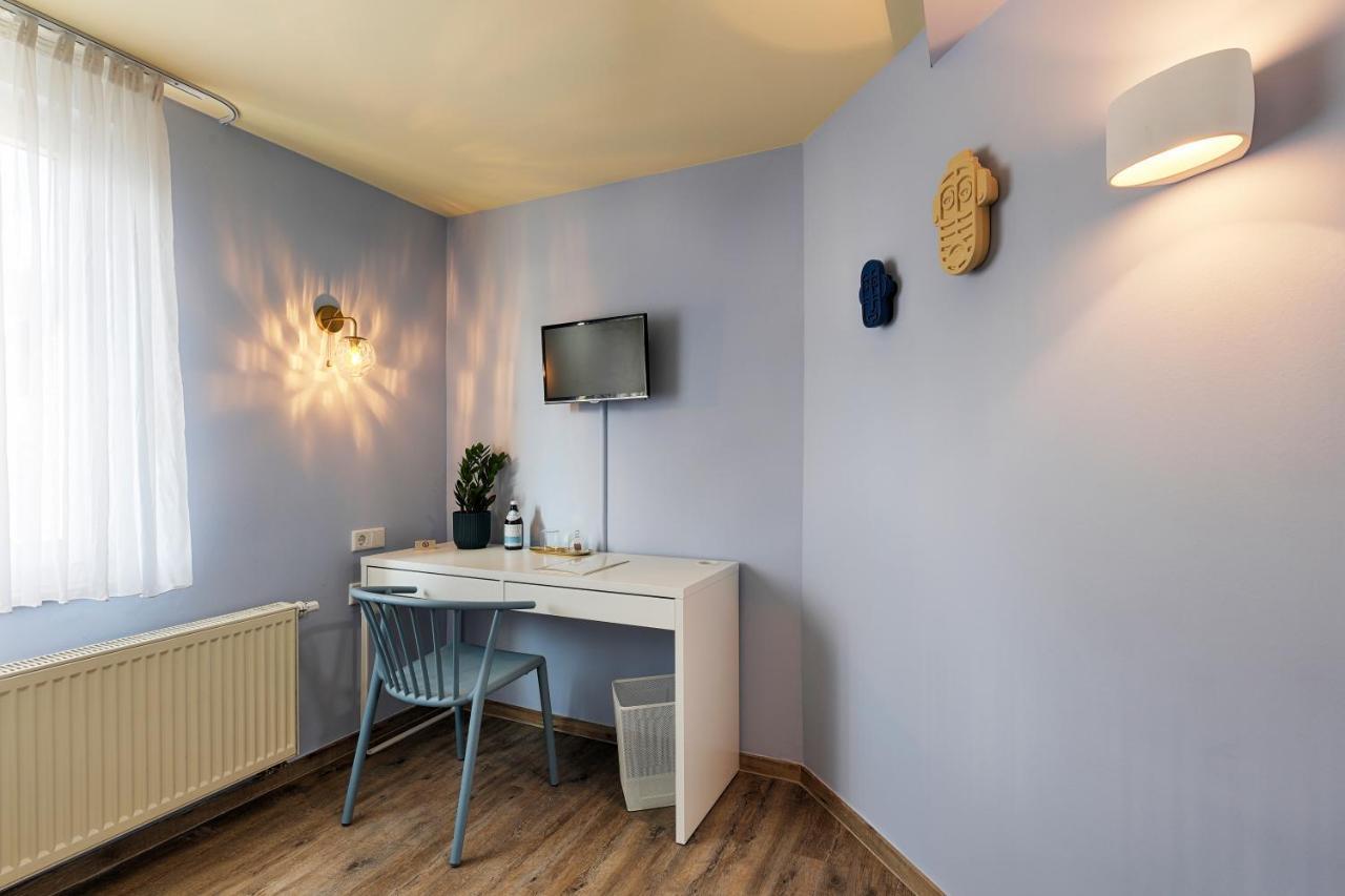 Kunterbunt In Wuerzburger Innenstadt Hotel 3*
