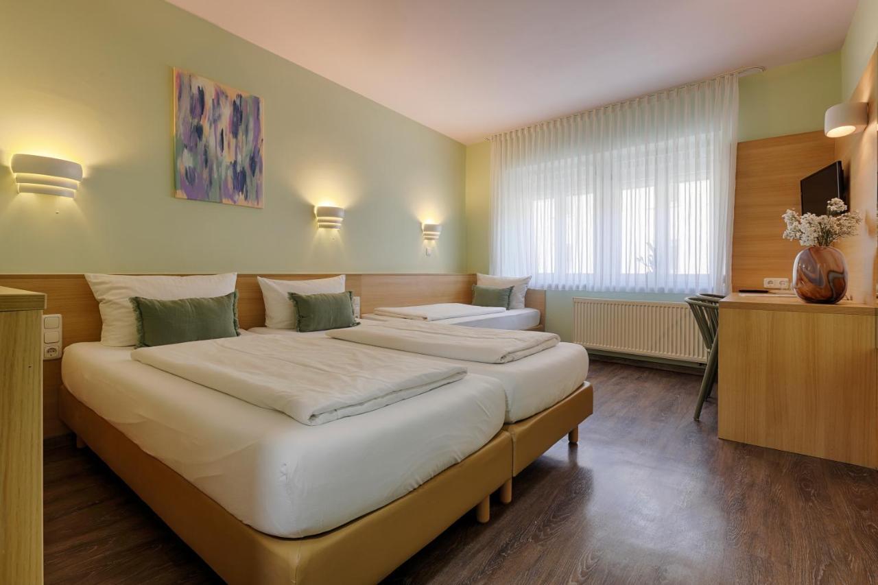 Kunterbunt In Wuerzburger Innenstadt Hotel