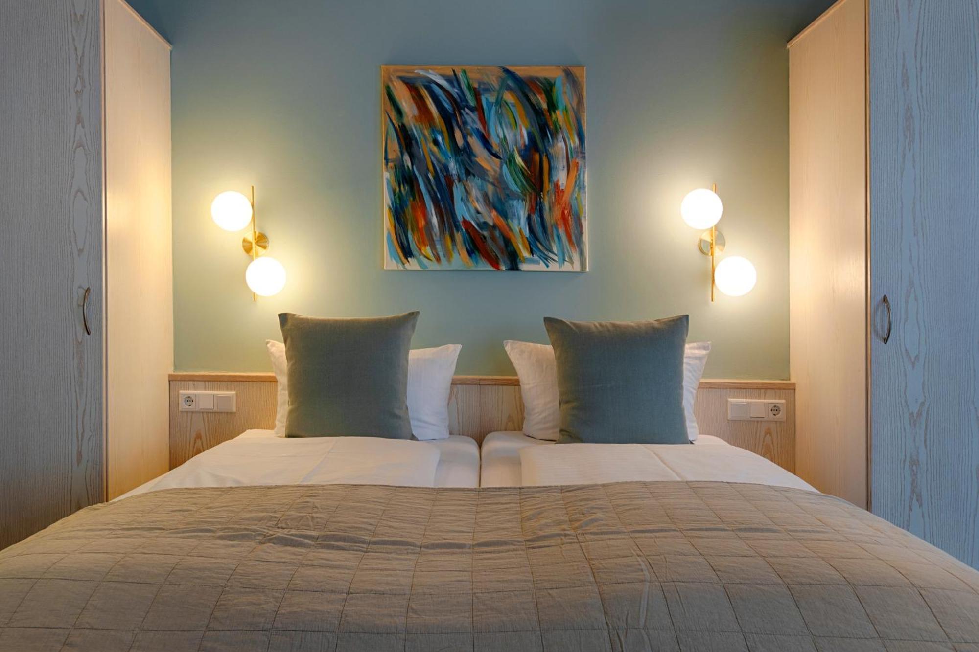 Kunterbunt In Wuerzburger Innenstadt Hotel 3*