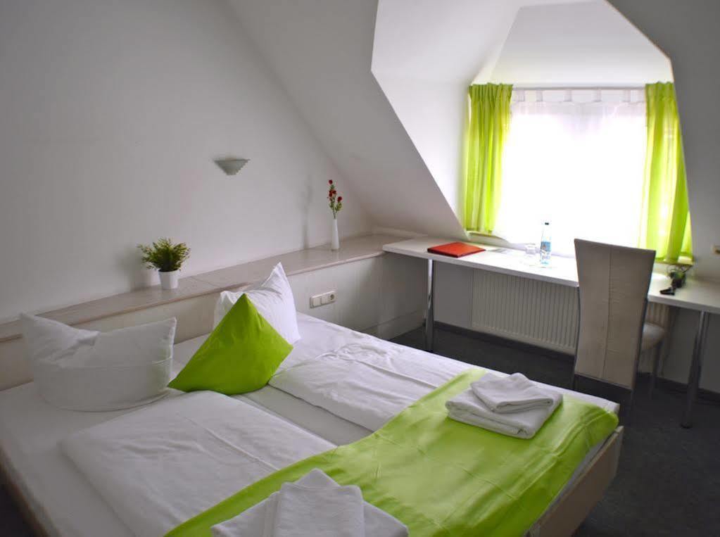 Kunterbunt In Wuerzburger Innenstadt 3*